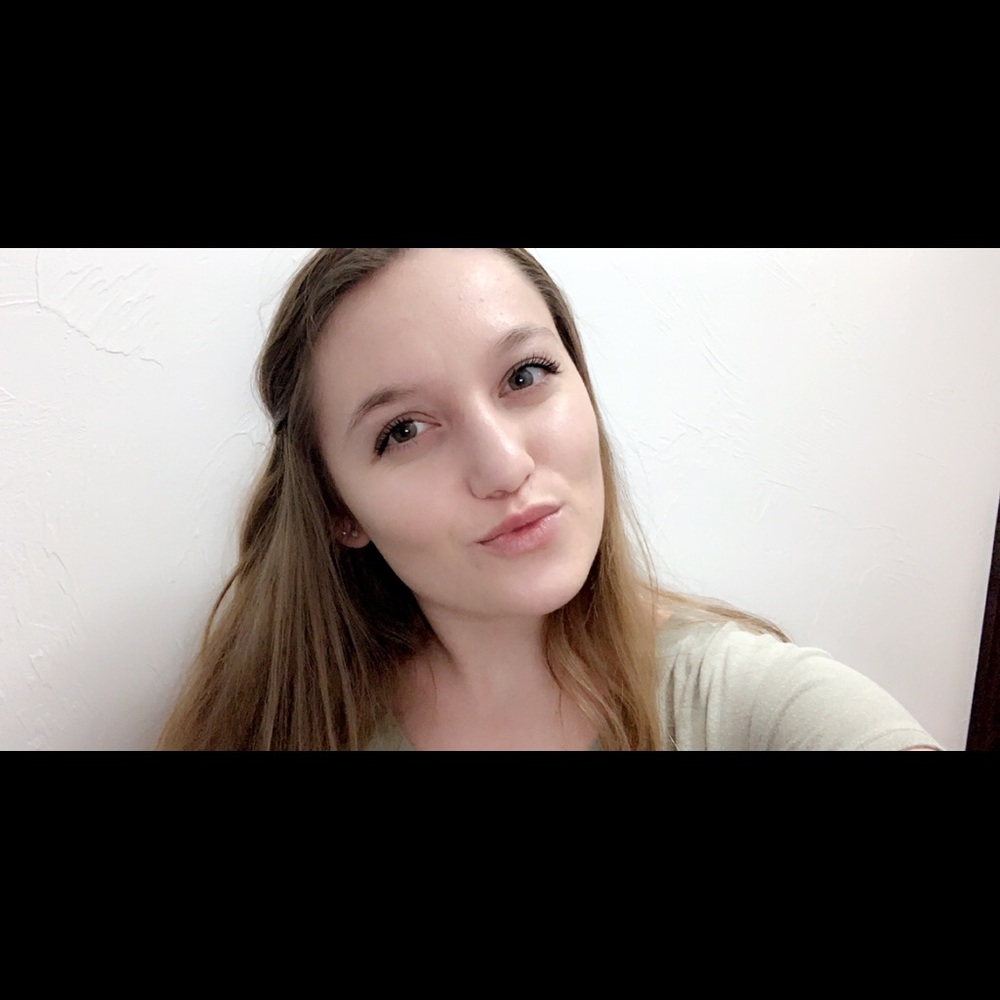 Meet your Posher, Jocelyn
